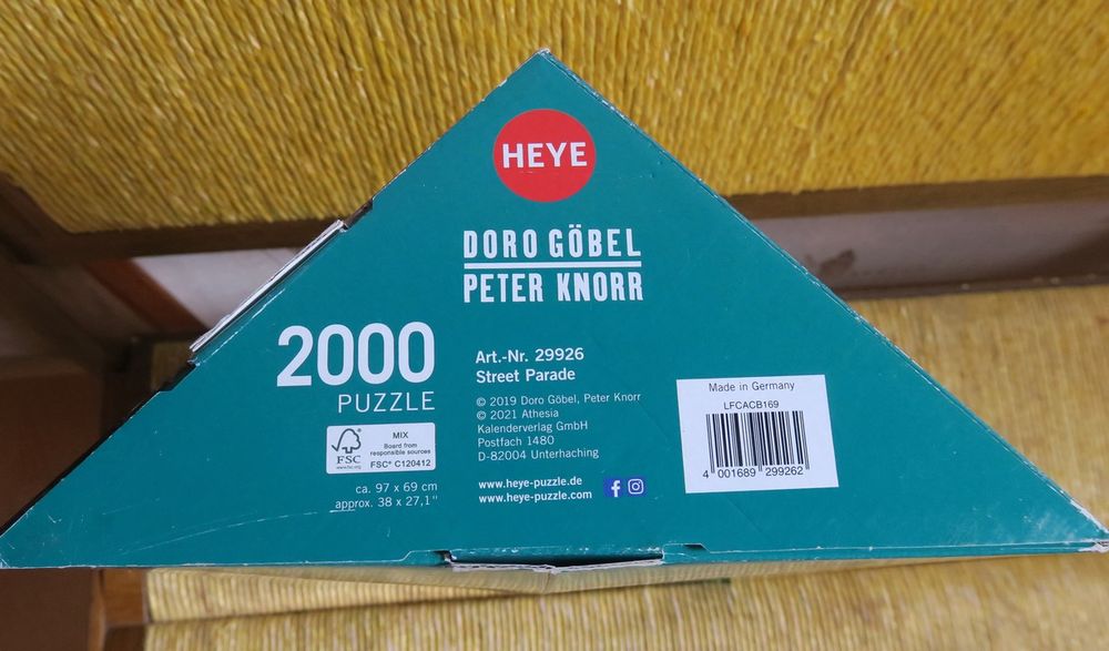 PUZZLES HEYE 2000P et 4000P Jeux / jouets