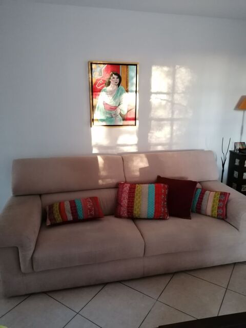 Canap fixe 200 Saint-Jean-de-Vdas (34)