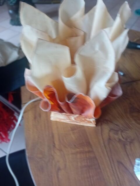 Tres belle Lampe jannalights annee 80 . 0 Saint-L�ger-de-Fougeret (58)