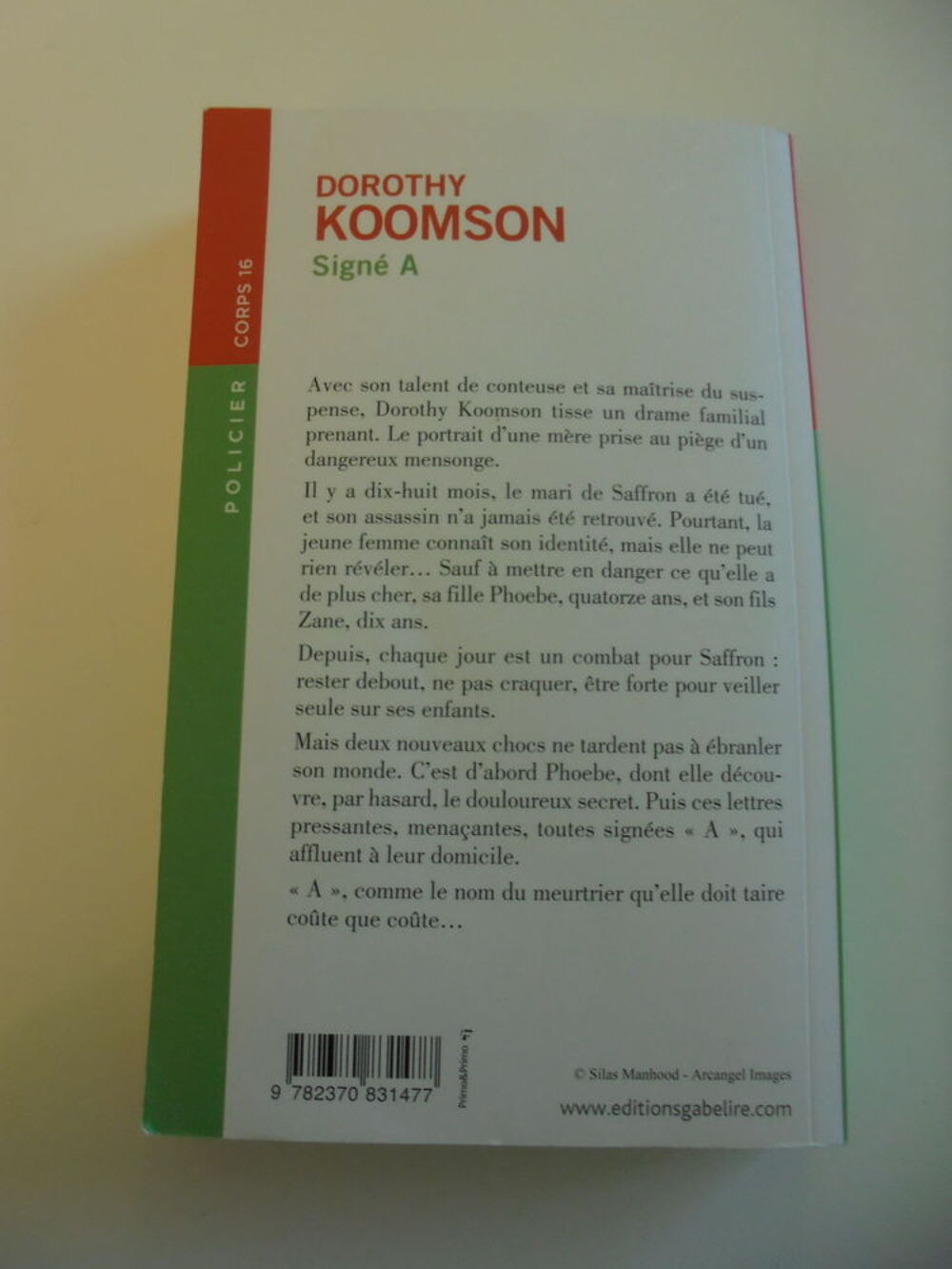 Sign&eacute; A (107) Livres et BD