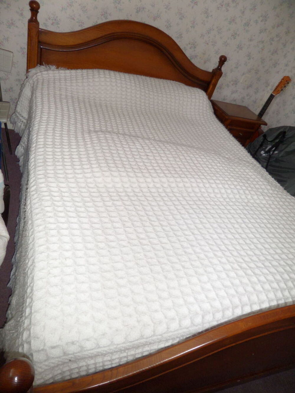 chambre en chataignier massif Meubles