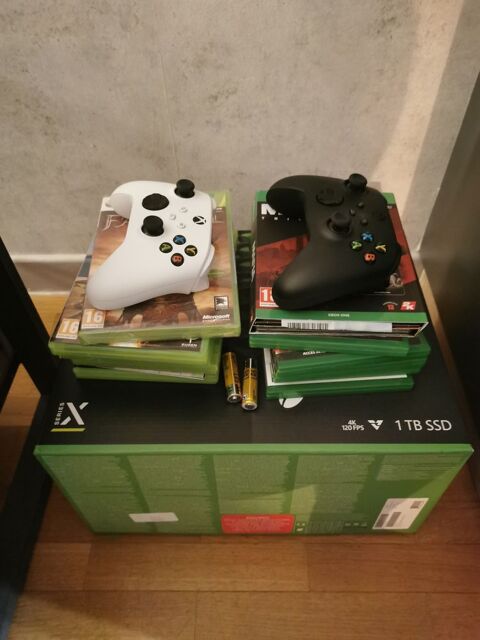 Console XBOX Series X 1 To + 2 manettes + 10 jeux 270 Issy-les-Moulineaux (92)