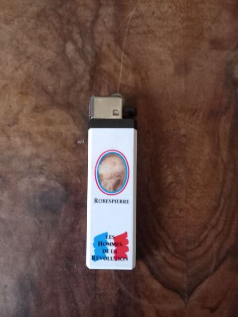 BRIQUET ?ROBESPIERRE? blanc 3 Villiers (86)