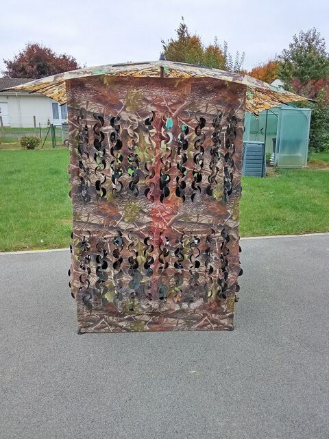 Huto de chasse pliable avec sa housse. 135 Bruay-la-Buissi�re (62)