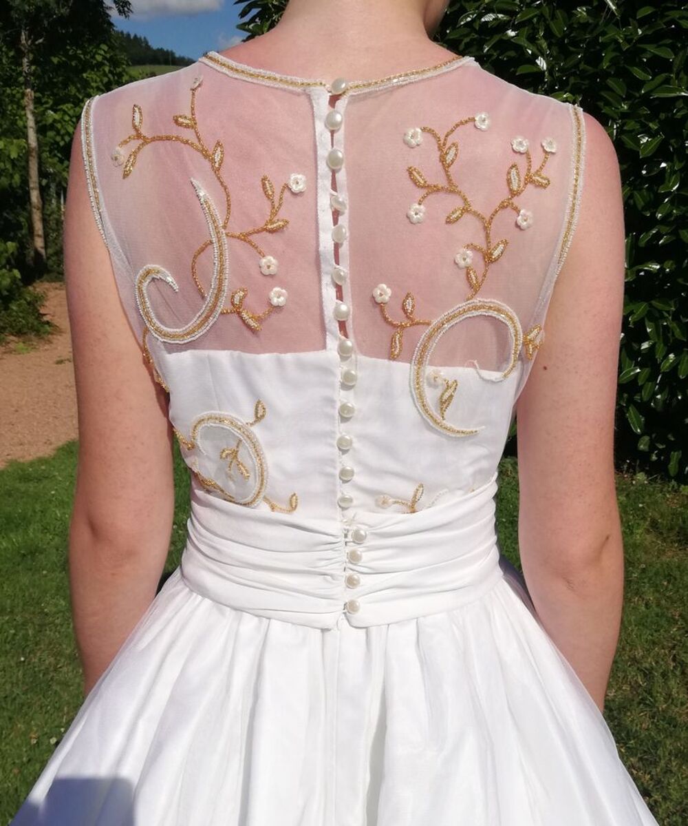 Robe de mari&eacute;e Vêtements