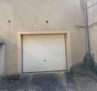  Parking / Garage à louer 50 m² Pourcieux