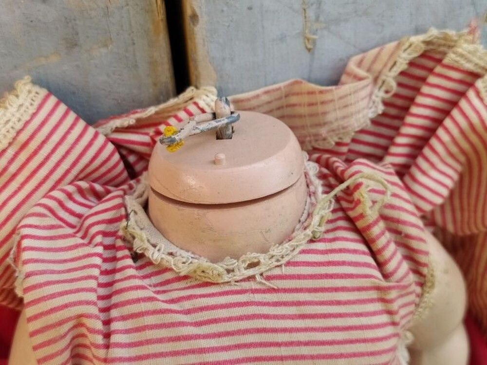 Poup&eacute;e Ancienne Plastique ou Cellulo&iuml;d 
