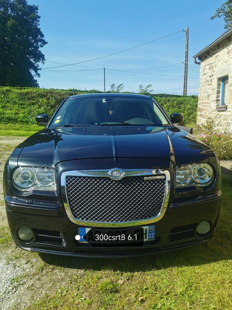 Chrysler 300C 6.1 V8 HEMI SRT-8 A 2007 occasion Le Quillio 22460