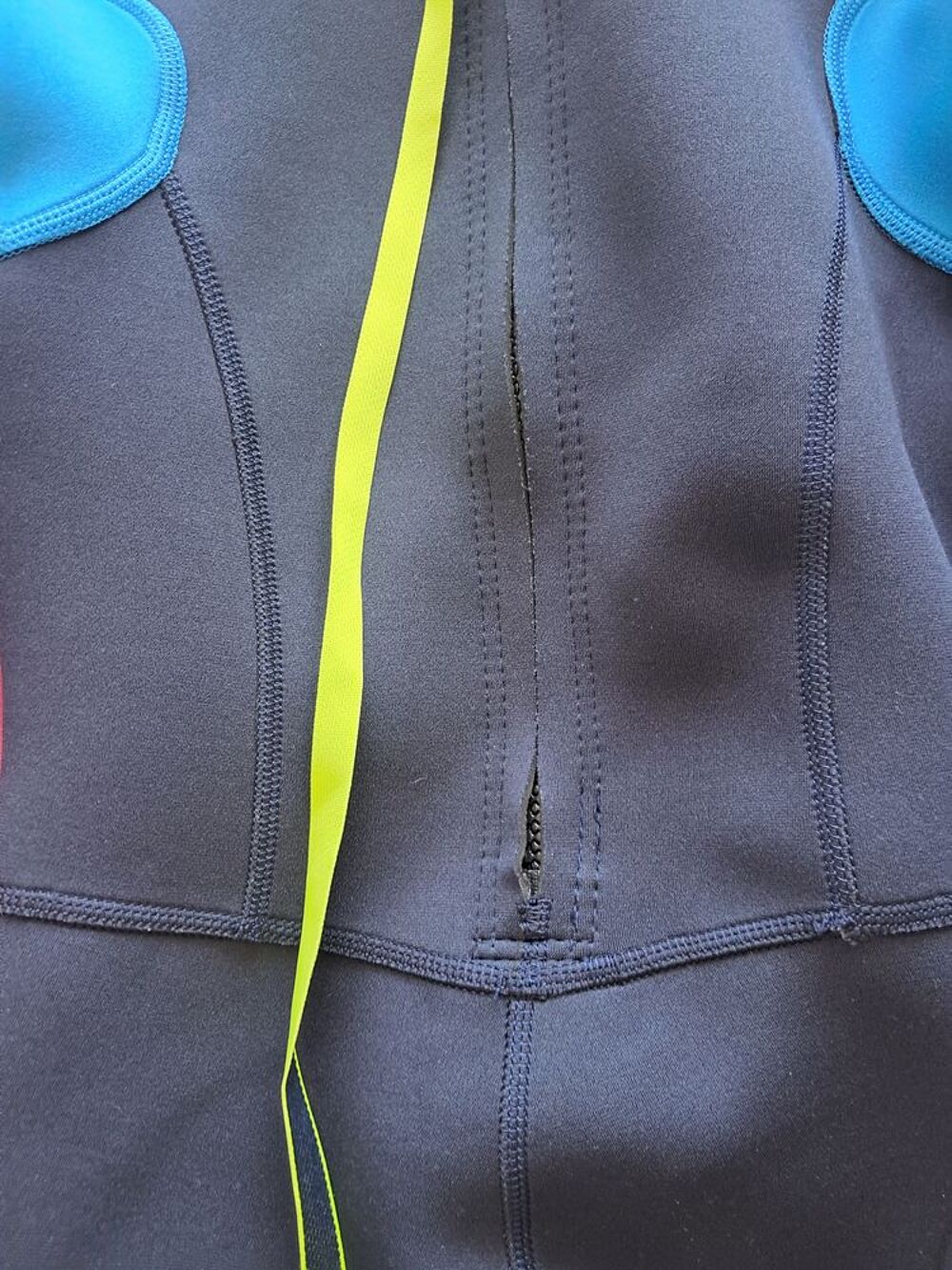 combinaison n&eacute;opr&egrave;ne int&eacute;grale 
pour enfant 12 ans d&eacute;cathlon Vêtements enfants