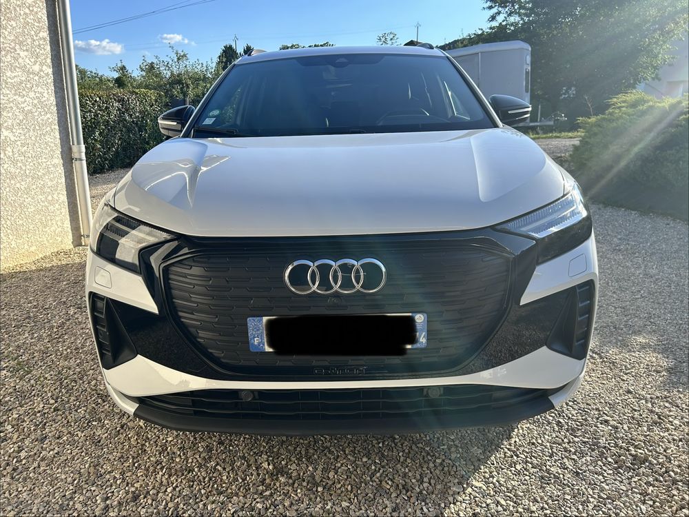 Q4 e-tron 50 quattro 299 ch 82 kW Design Luxe 2021 occasion 74000 Annecy