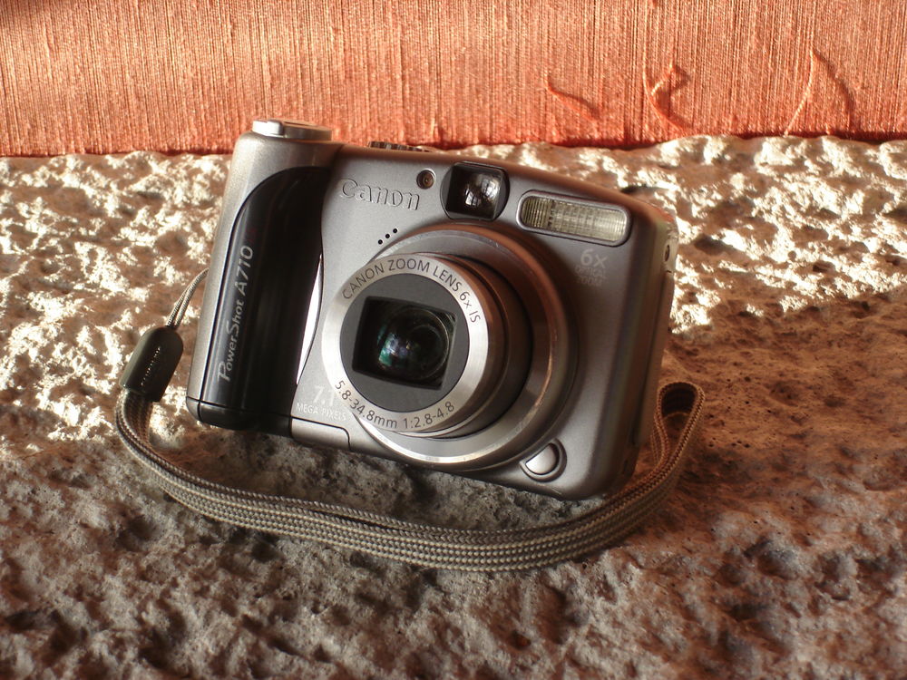 APPAREIL PHOTO/VIDEO NUMERIQUE + CAISSON ETANCHE Photos/Video/TV