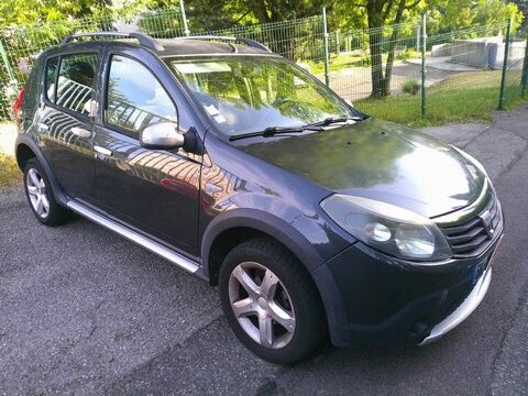 Dacia sandero sand&eacute;ro st&eacute;pway 1.5 dci 90