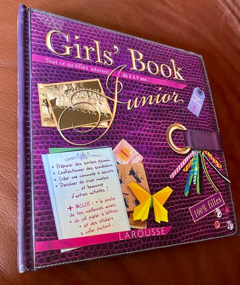 Girls' Book Junior Broch�. 26 cm. Larousse. Jeux. Tbe 12 Gujan-Mestras (33)