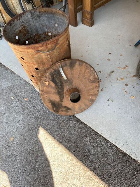 Un incin�rateur de jardin pour feuilles 15 N�ves-Parmelan (74)