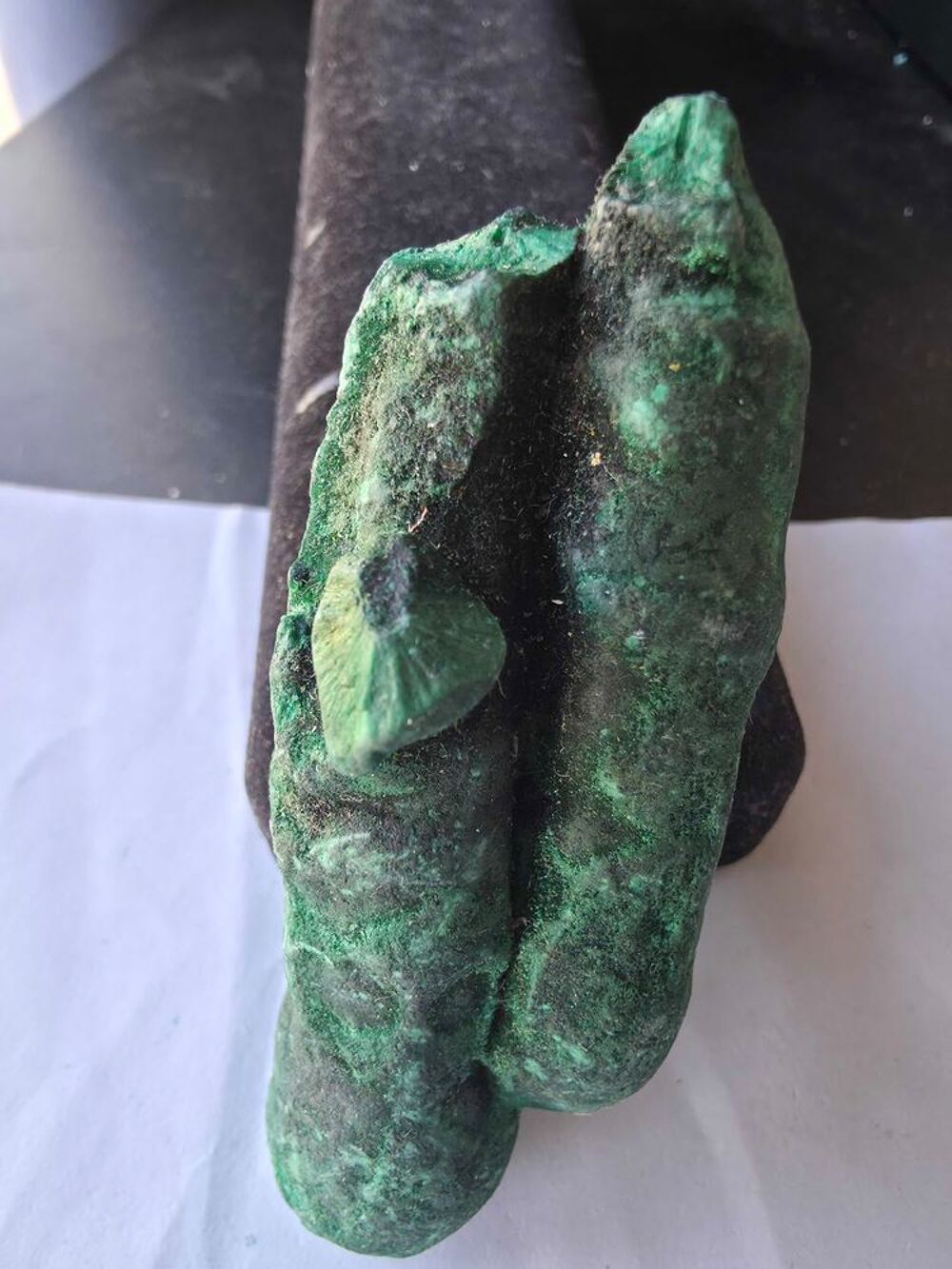 Min&eacute;ral de Collection : Rare Stalactite de Malachite (Katanga)-116g 