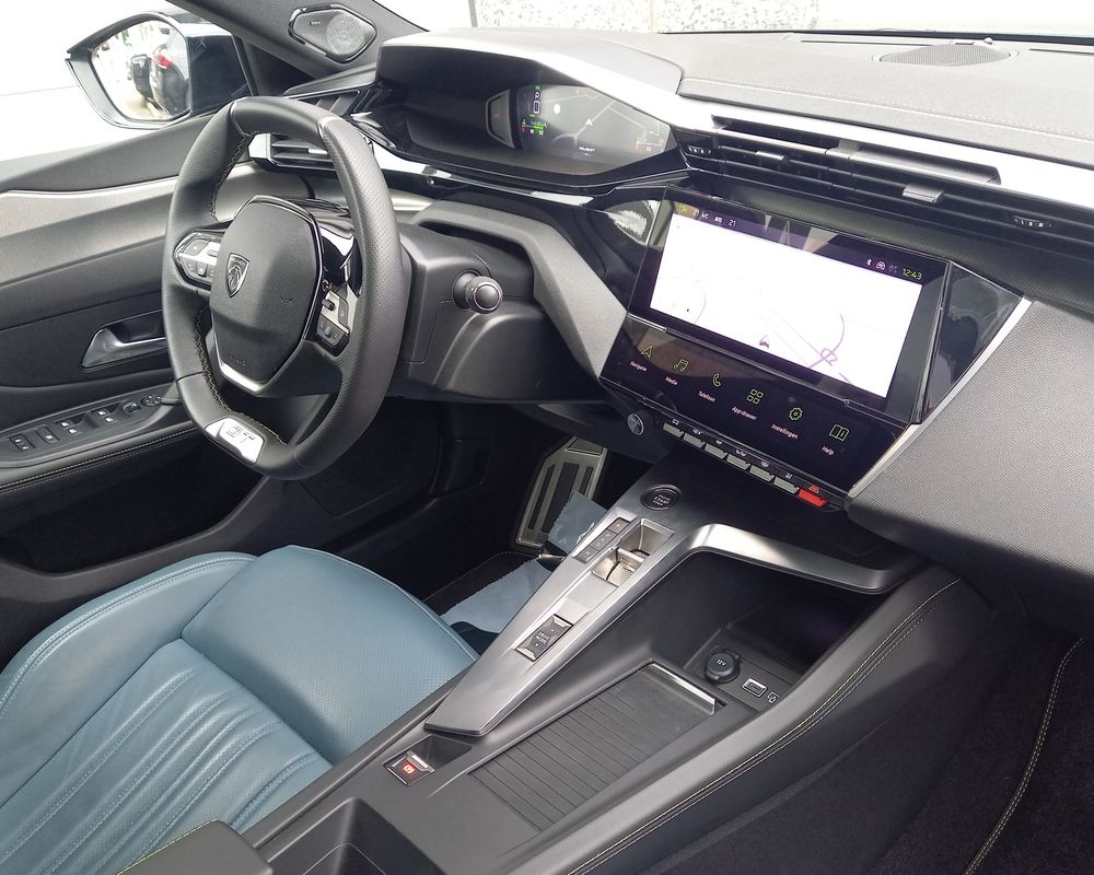 308 ADML/AMBIENT/CAMERA360/CUIR/NAV/PDC/TOIT*PANO/18 2024 occasion BE-8900 Ieper (Ypres)