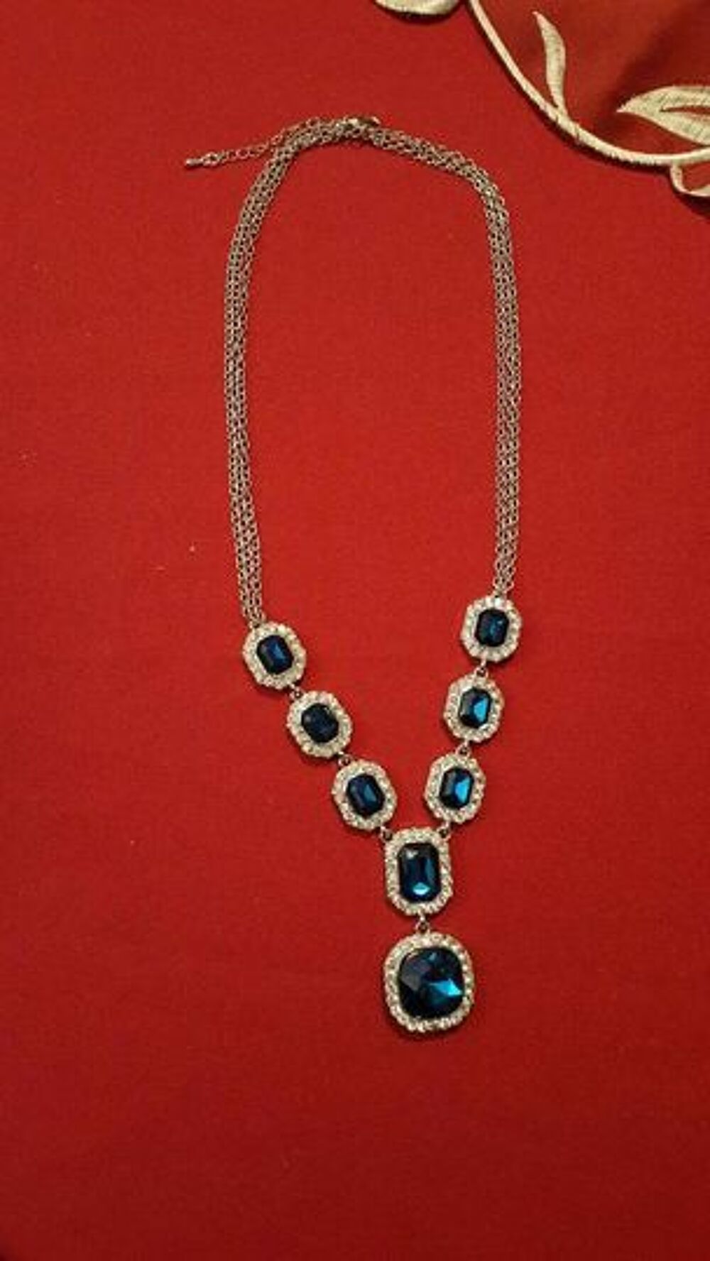  Collier Diana style mythique pierres bleues N&deg; 1267 Bijoux et montres