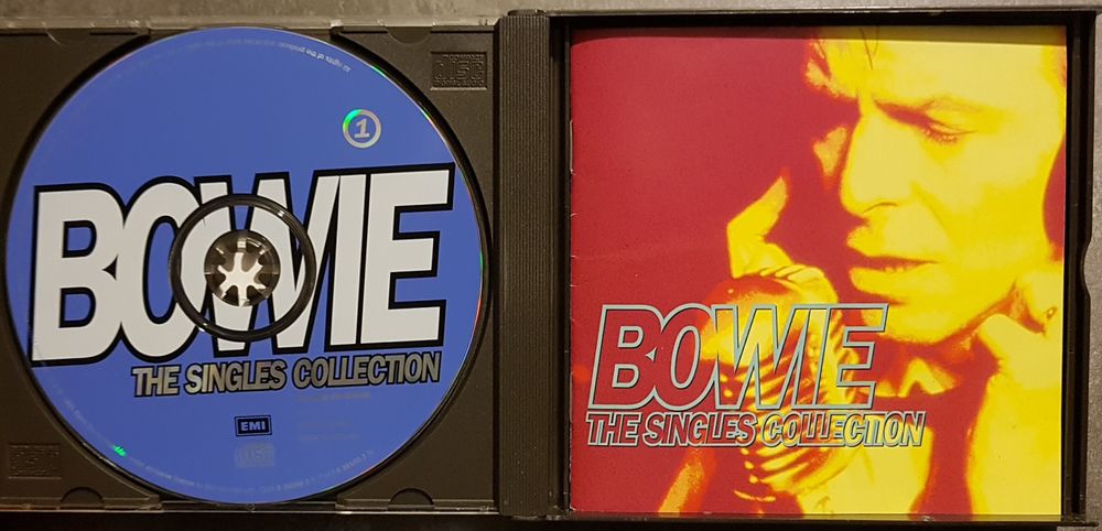 CD David Bowie : the singles collection CD et vinyles