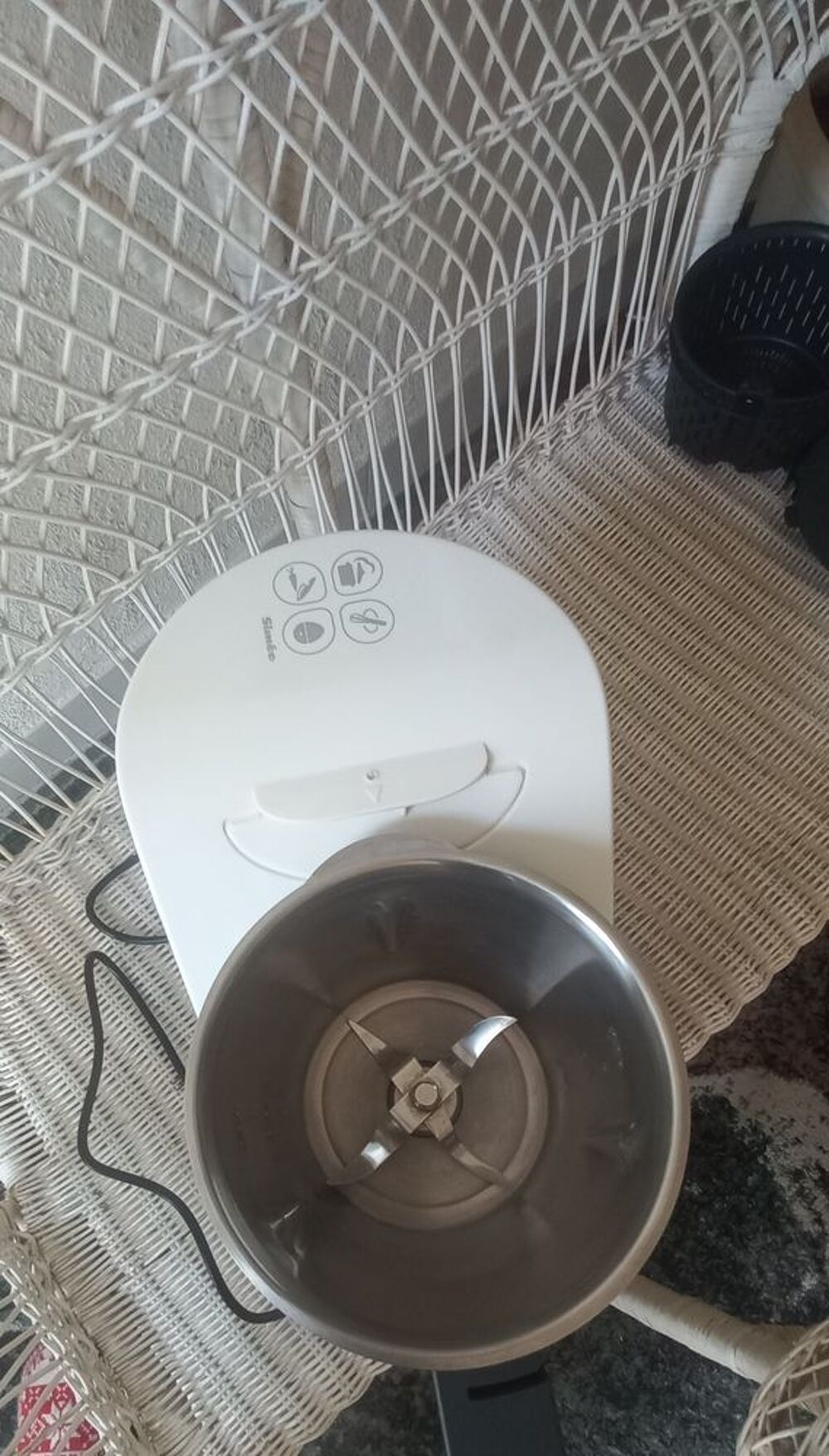 DELIMIX avec ses accessoires et sa notice Electroménager