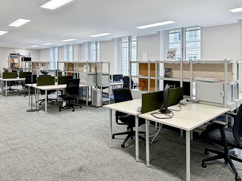 Accès tout inclus aux espaces de coworking à Signature Kleber 556 75116 Paris