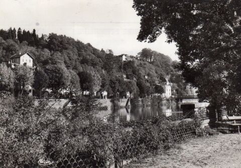CPA - Carte postale -France - 
VOSGES
- EPINAL. 1 Caumont (09)