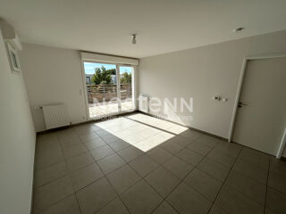  Appartement à louer 2 pièces 45 m²
