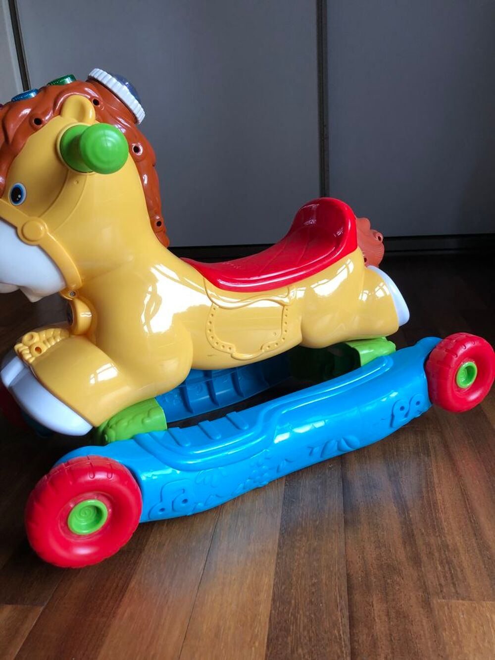 Cheval &agrave; bascule et mobile VTech Jeux / jouets