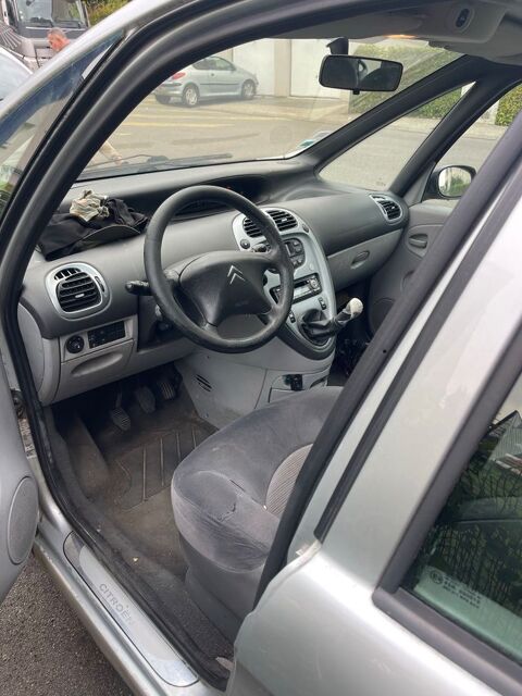 Citroen picasso Xsara  2.0 HDI 90