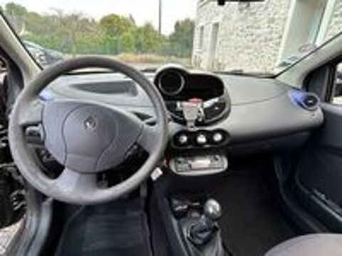Twingo II 1.2 LEV 16v 75 eco2 Purple 2014 occasion 77390 Champdeuil