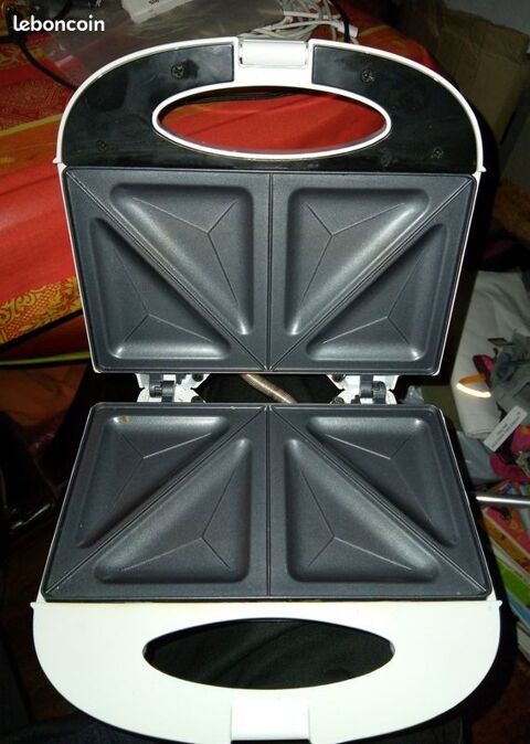 machine � croque monsieur Simply 9 Beauchamp (95)