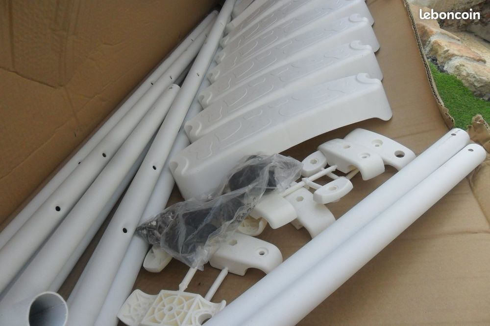 Echelle pour piscine hors sol neuve Bricolage