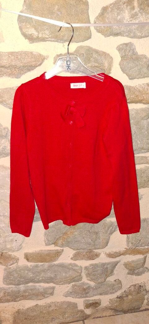 Gilet fille rouge marque Epop taille 8 ans 6 Villiers (86)