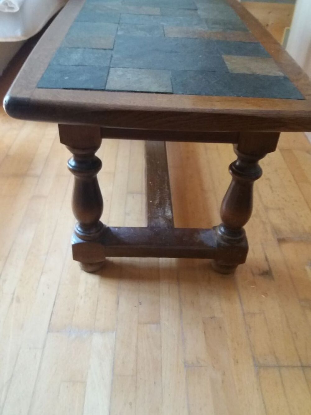 Table basse avec mosaique en pierre Meubles