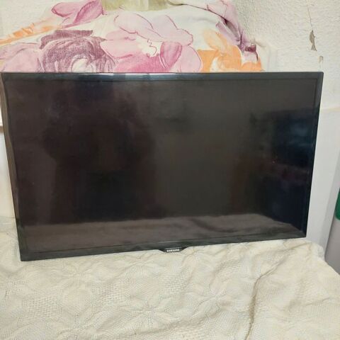 T�l�viseur samsung 45 Saint-Chamas (13)