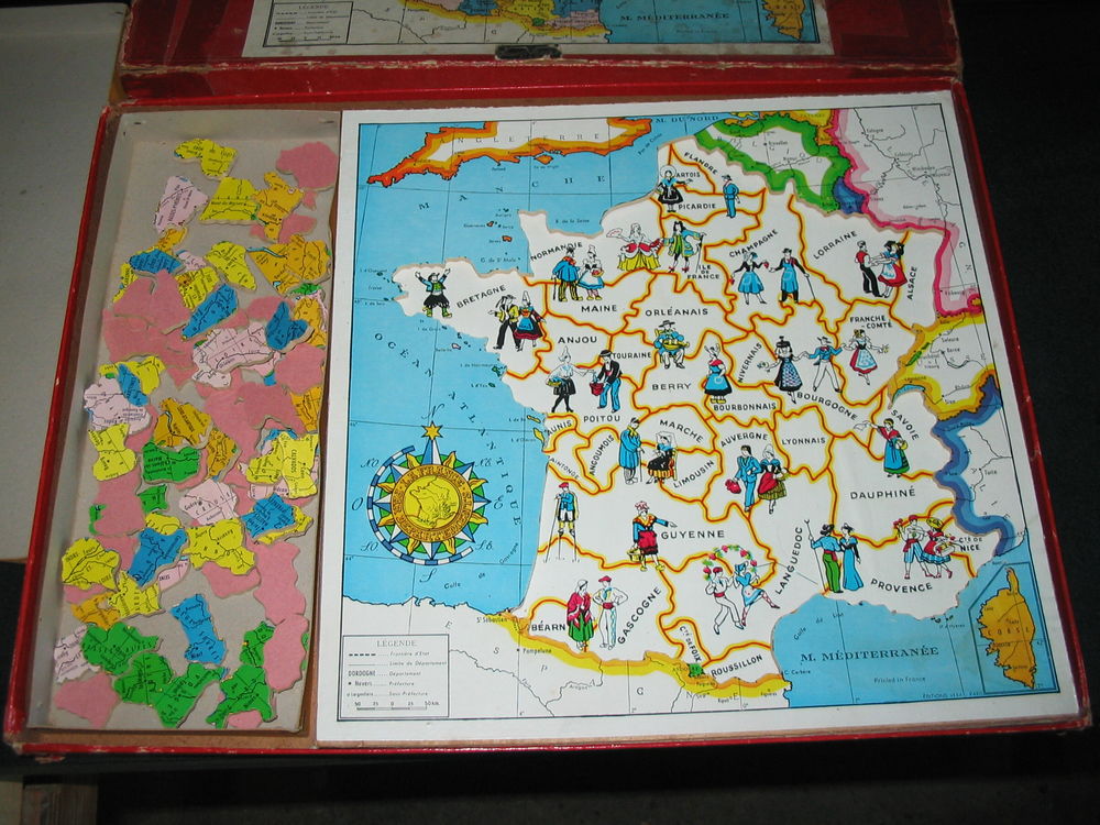 Ancien puzzle "LA FRANCE PAR DEPARTEMENTS" Jeux / jouets