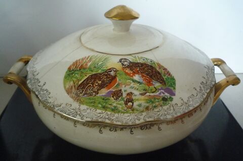 Soupière ancienne en porcelaine Vintage Décor Chasse Perdri 23 Dole (39)