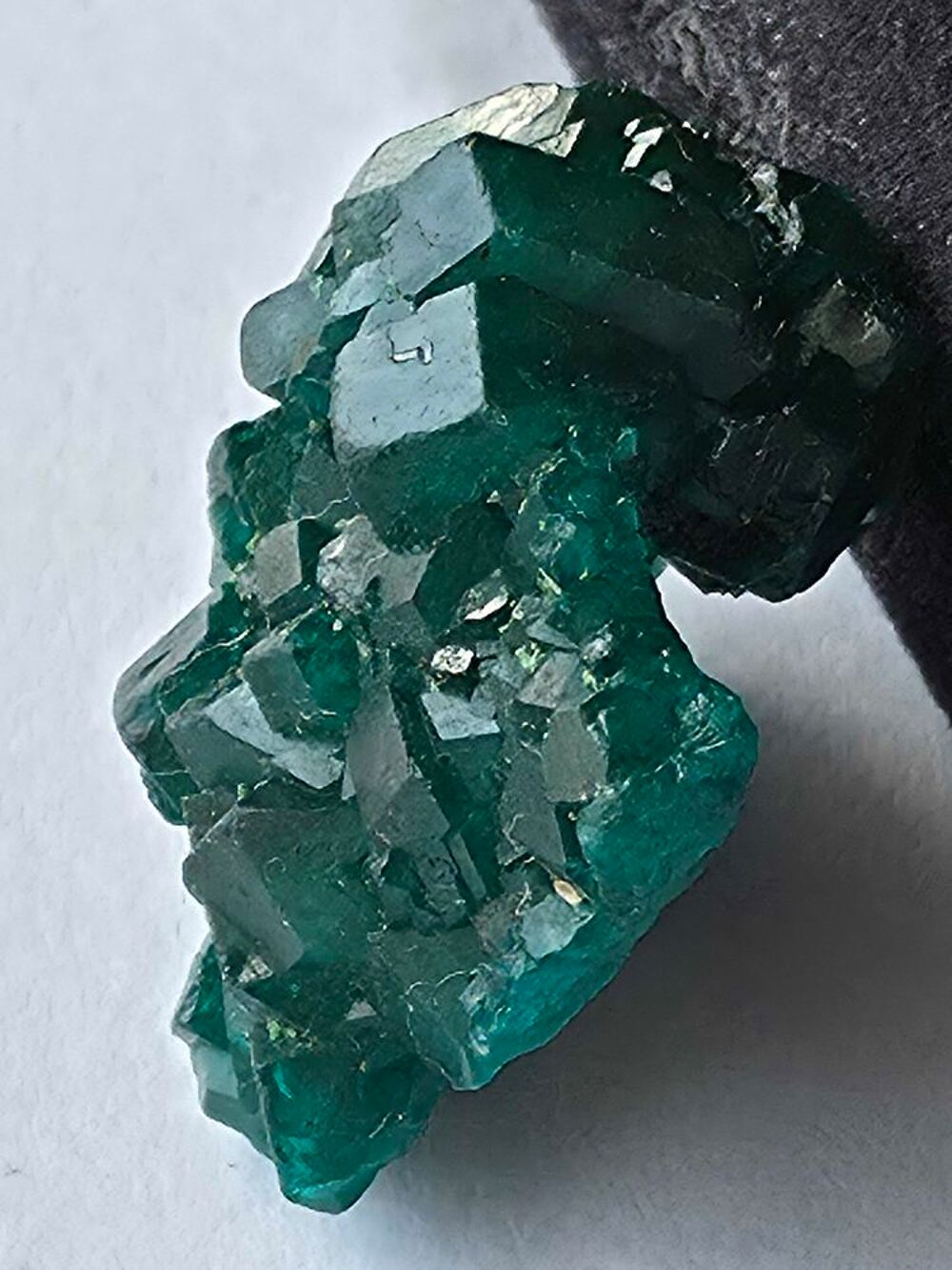 Sp&eacute;cimen Dioptase du Congo-Cristaux vert &eacute;meraude 7g 