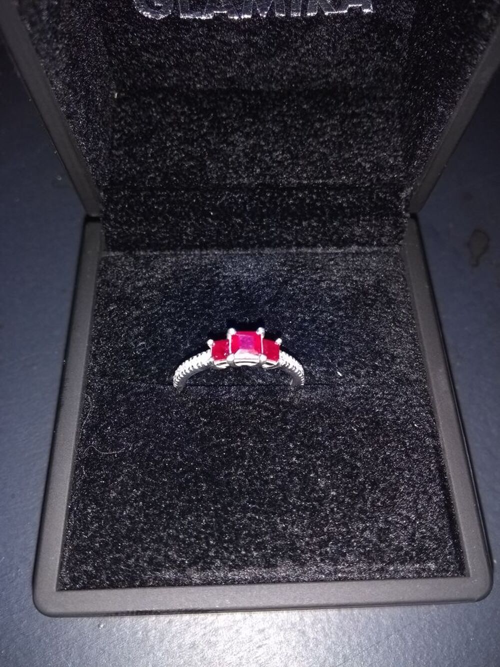 Bague argent rhodi&eacute; rubis AAA et diamants vvs AAAAA Bijoux et montres
