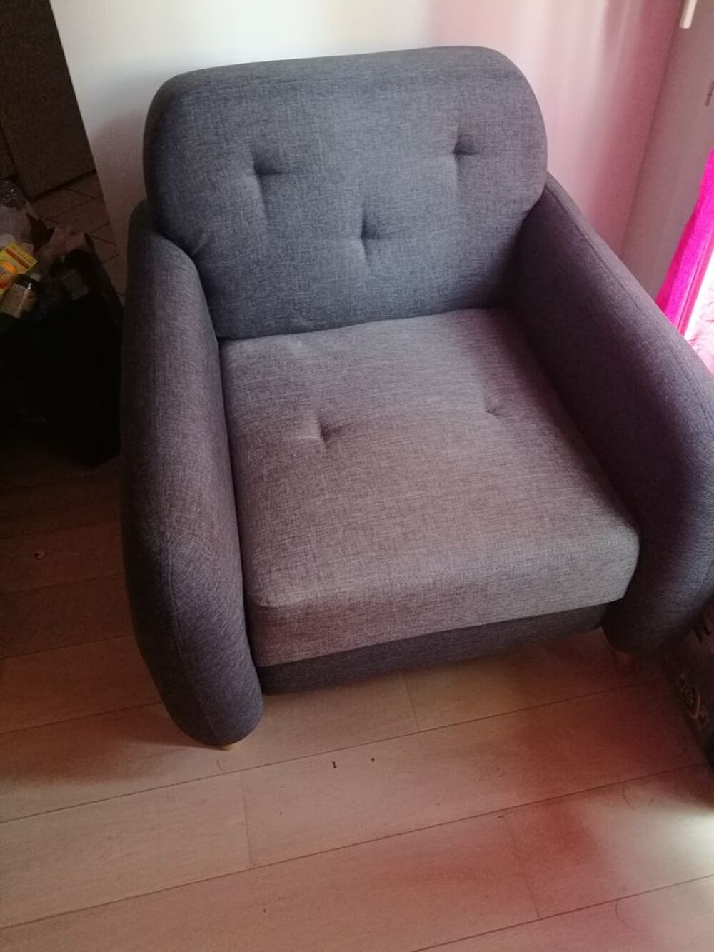 fauteuil gris tr&egrave;s bon &eacute;tat Meubles