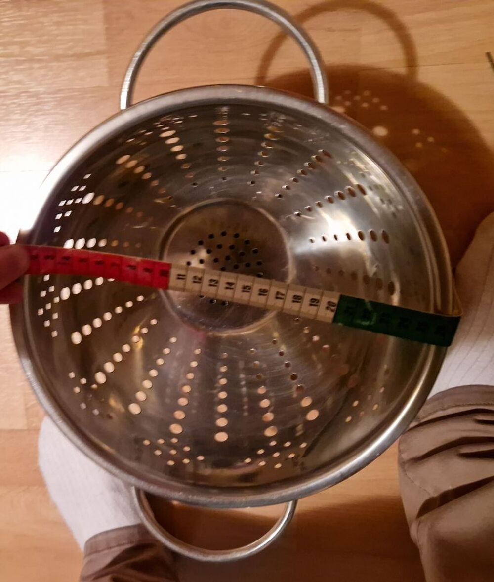 Passoire conique sur pied
Cuisine