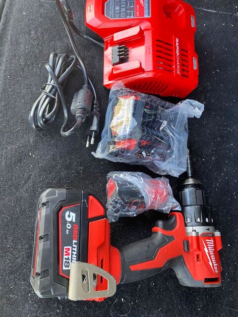 Visseuse milwaukee M18 210 Calais (62)