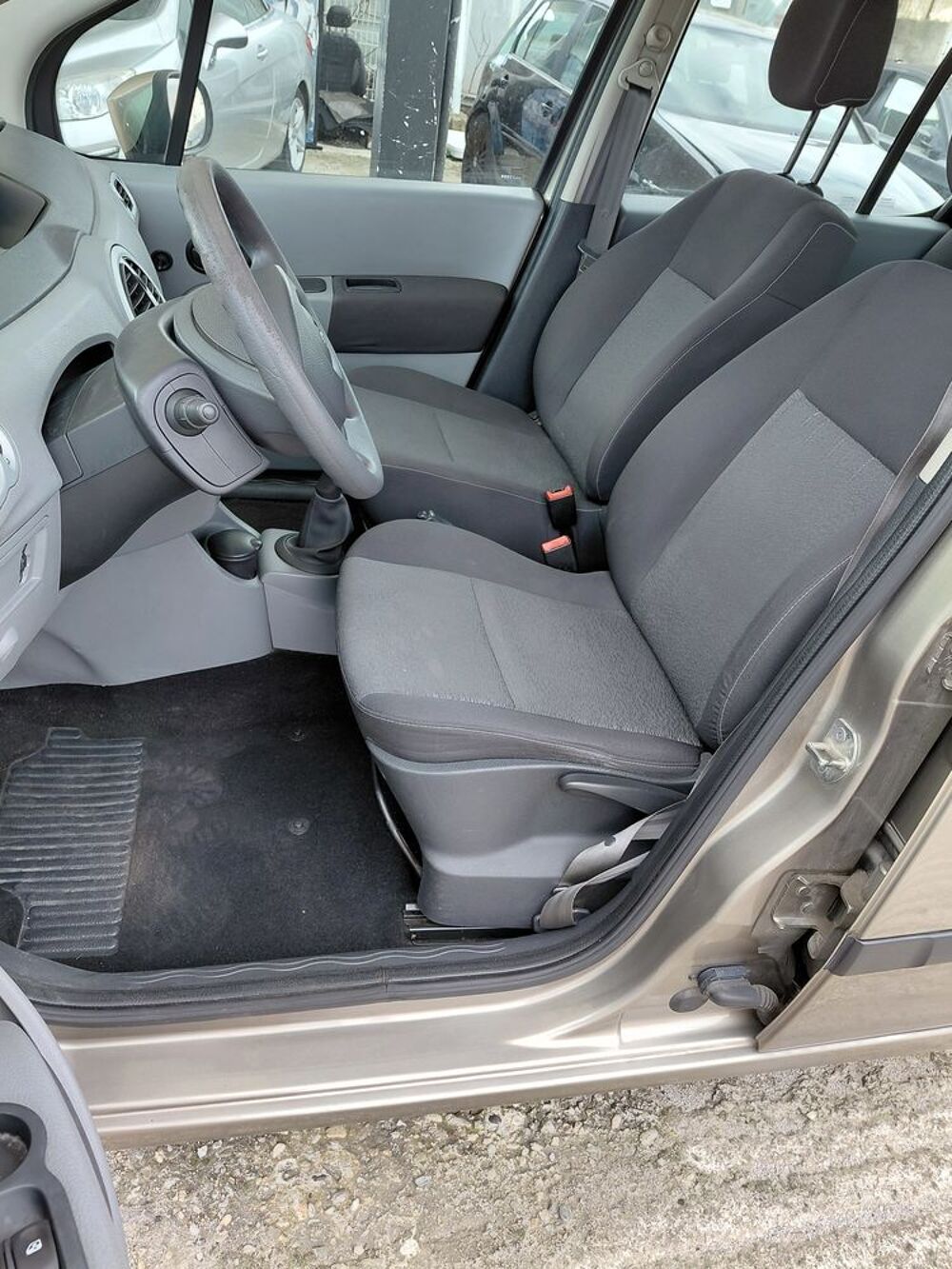 Modus 15 DCI 75CV CONFORT EXPRESSION 2011 occasion 34970 Lattes