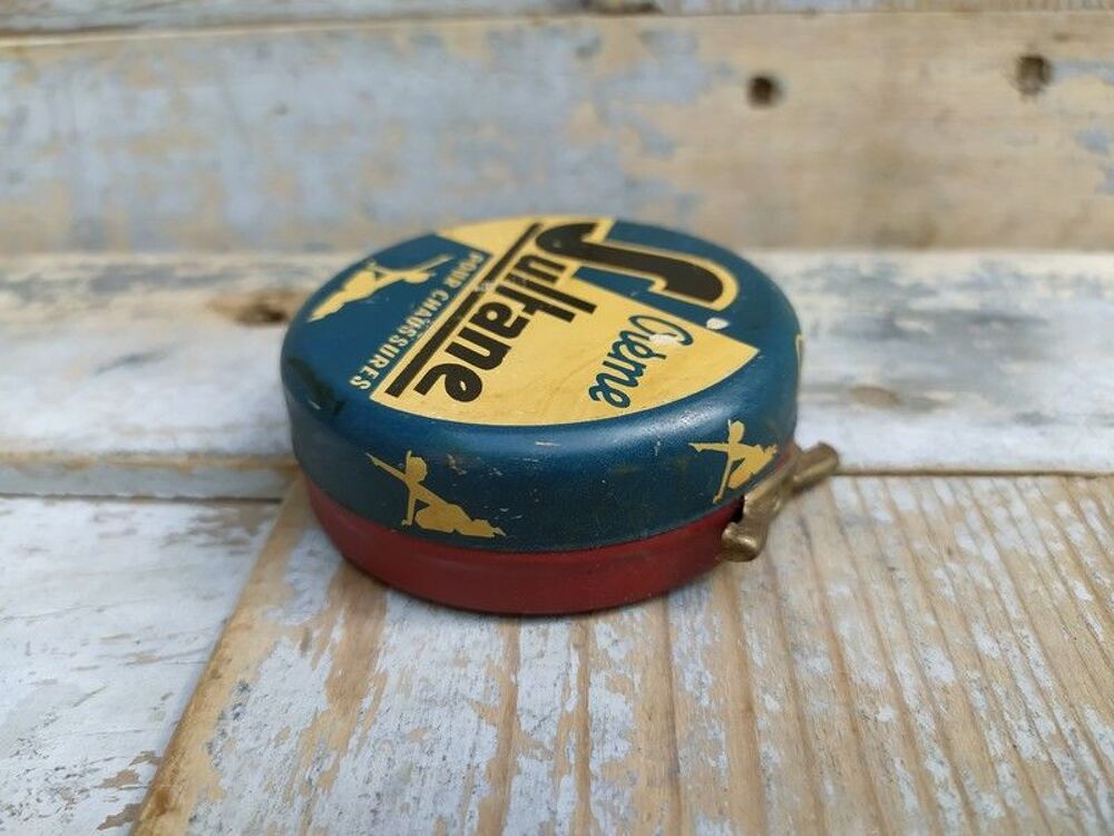 Ancienne Boite Publicitaire Cirage Sultane N&deg;3
