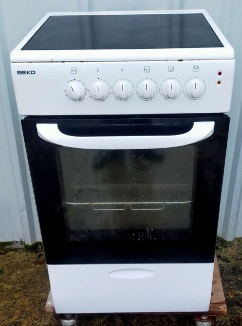 CUISINIERE VITROCERAMIQUE BEKO 50 Marsac-sur-l'Isle (24)