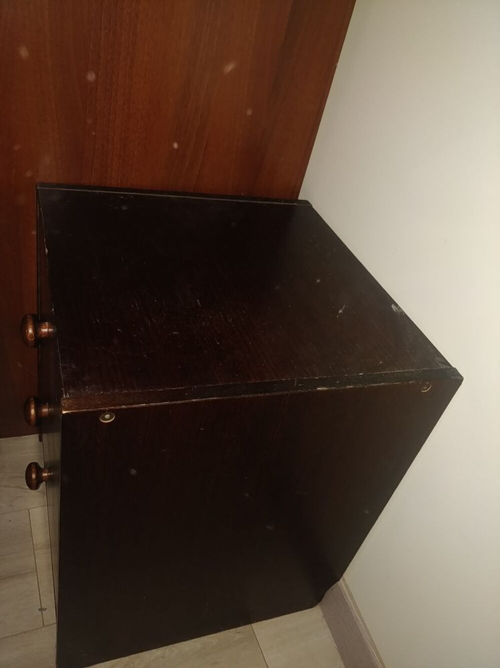 table de chevet avec tiroirs Meubles