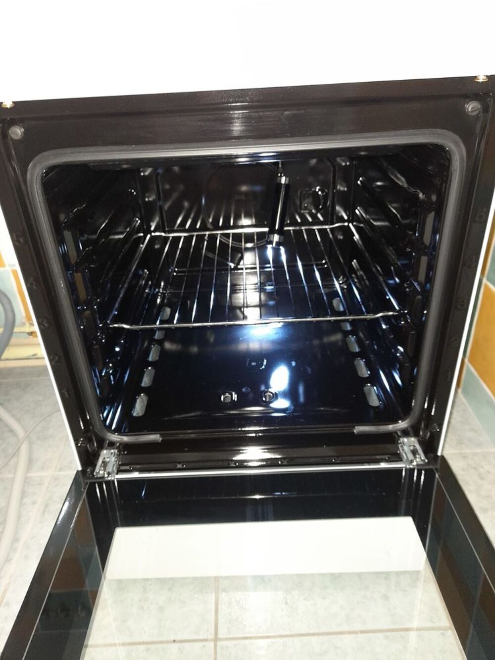 Gazini&egrave;re Beko toute a gaz Electroménager