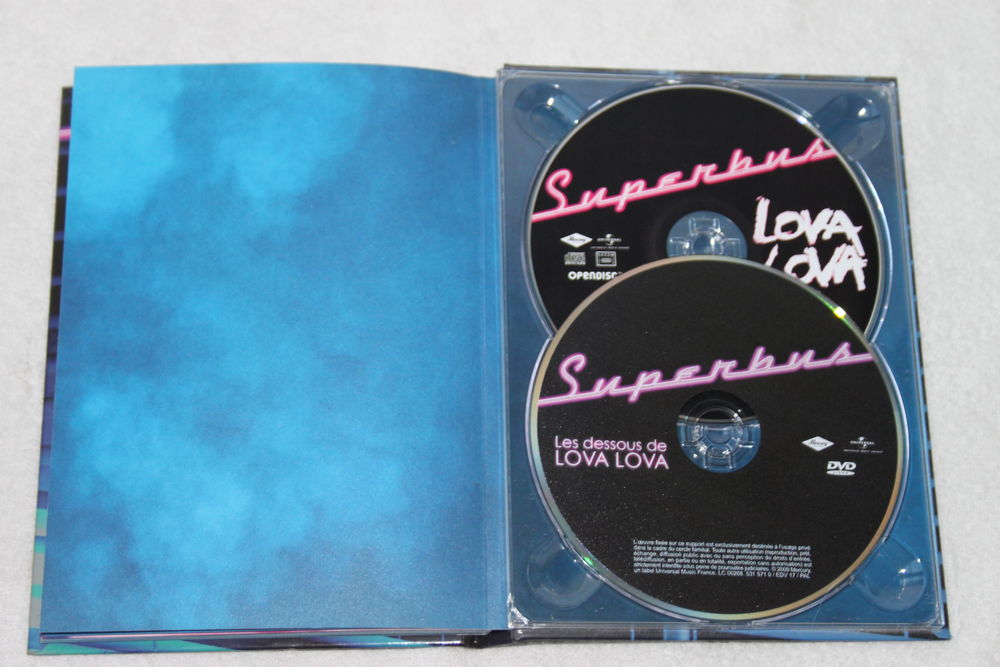 Coffret livre DVD et CD LOVA LOVA CD et vinyles