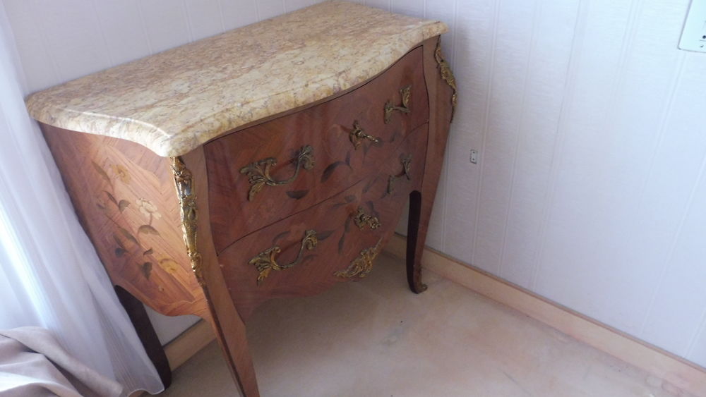 COMMODE STYME LOUIS XV Décoration