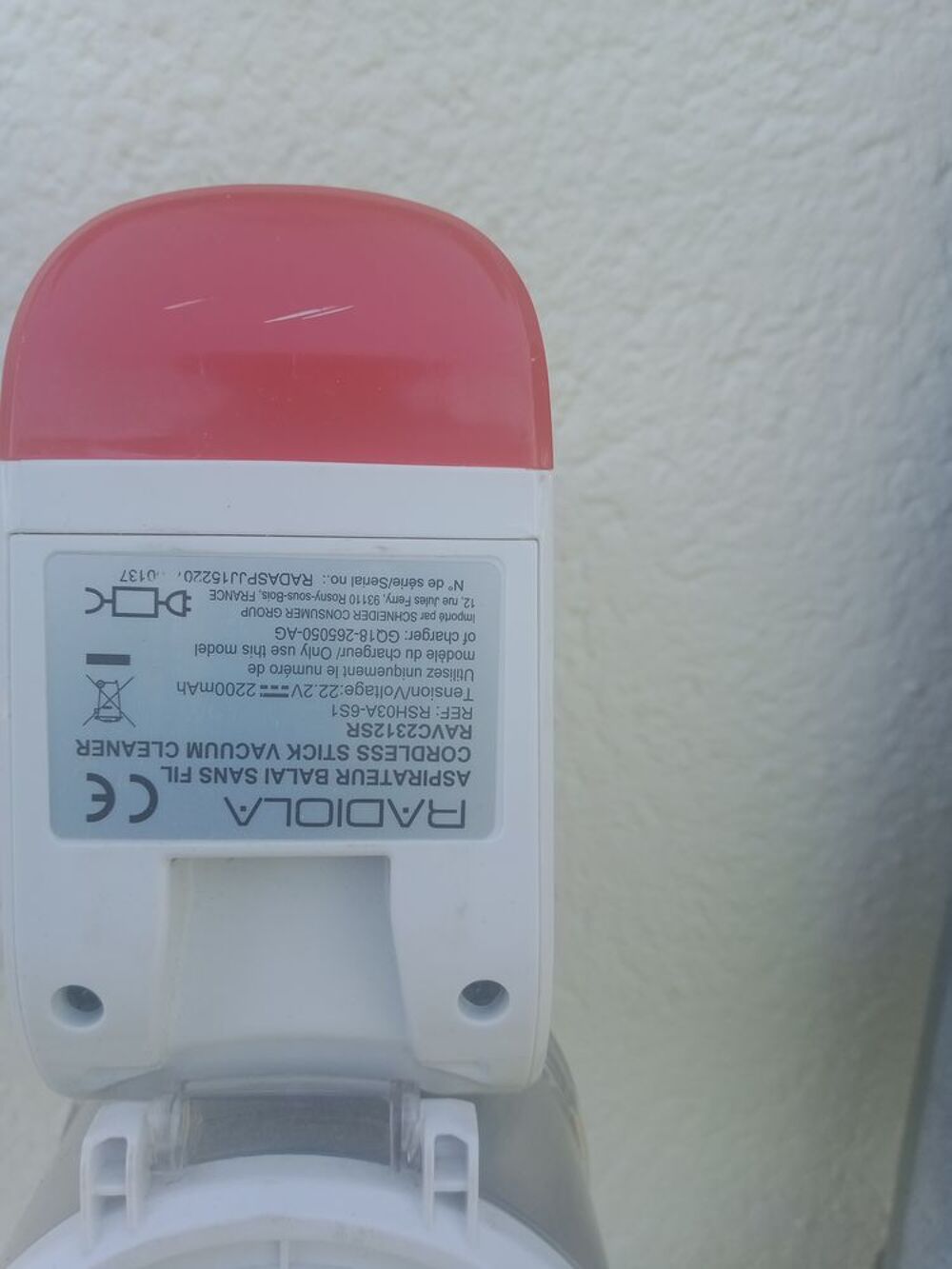 Aspirateur balai sans fil Electroménager