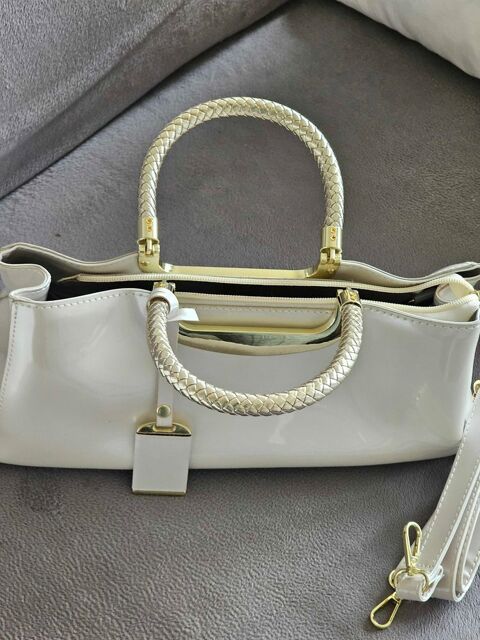 sac à  main crème Neuve 10 Morhange (57)
